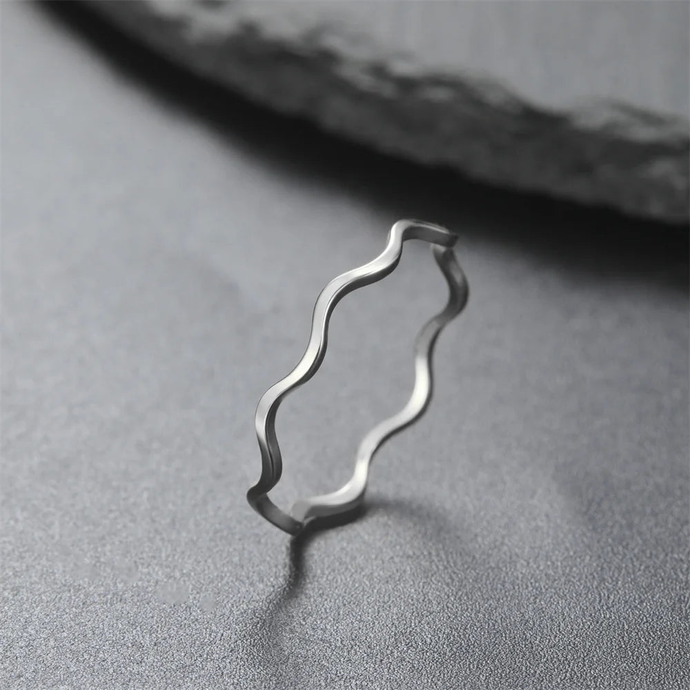Minimalist Stackable Wave Rings for Women Geometric Finger Ring Stainless Steel Golden Jewelry Thin Rings Set Daily Party Wear