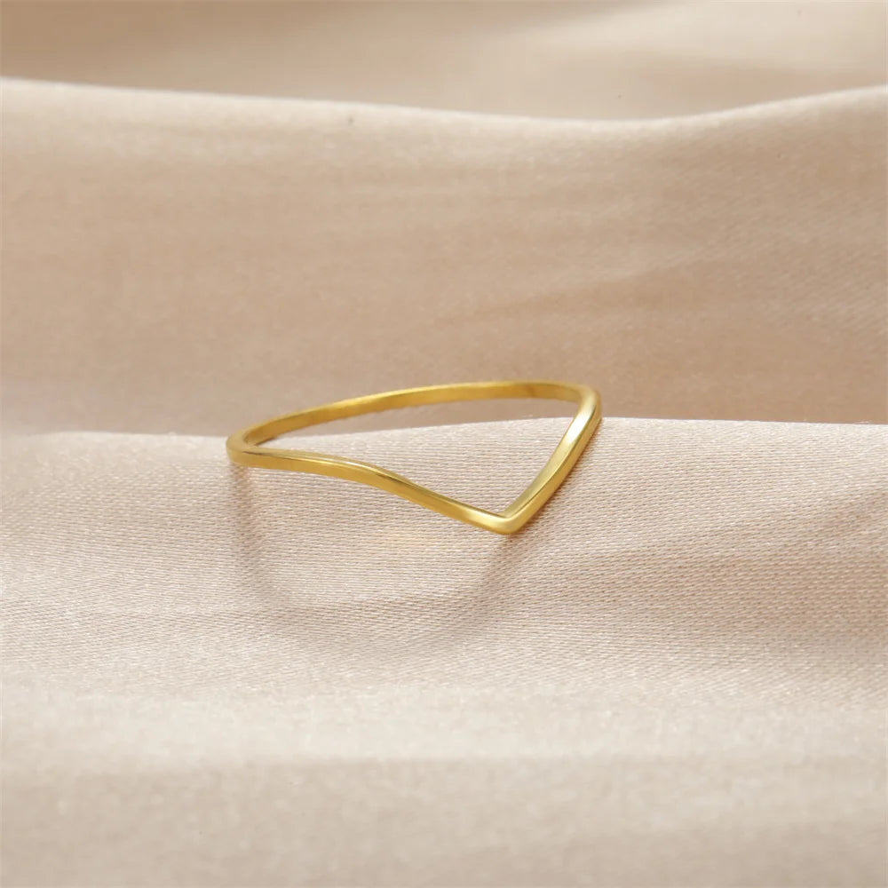Minimalist Stackable Wave Rings for Women Geometric Finger Ring Stainless Steel Golden Jewelry Thin Rings Set Daily Party Wear